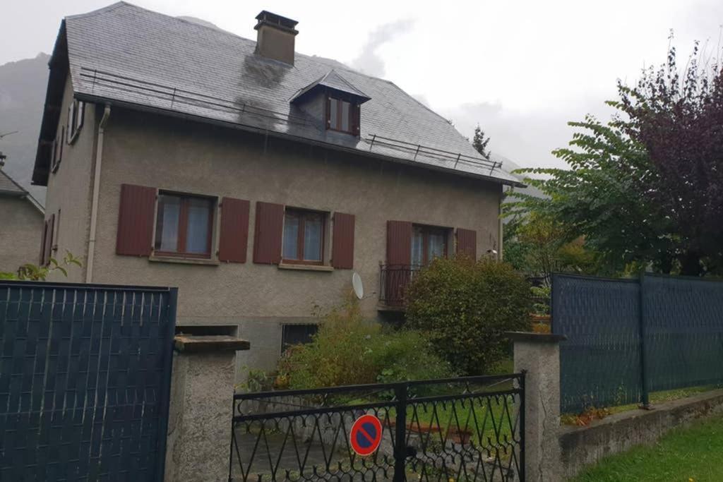 Le Gite Des 3 Vallees Vila Luz-Saint-Sauveur Exterior foto